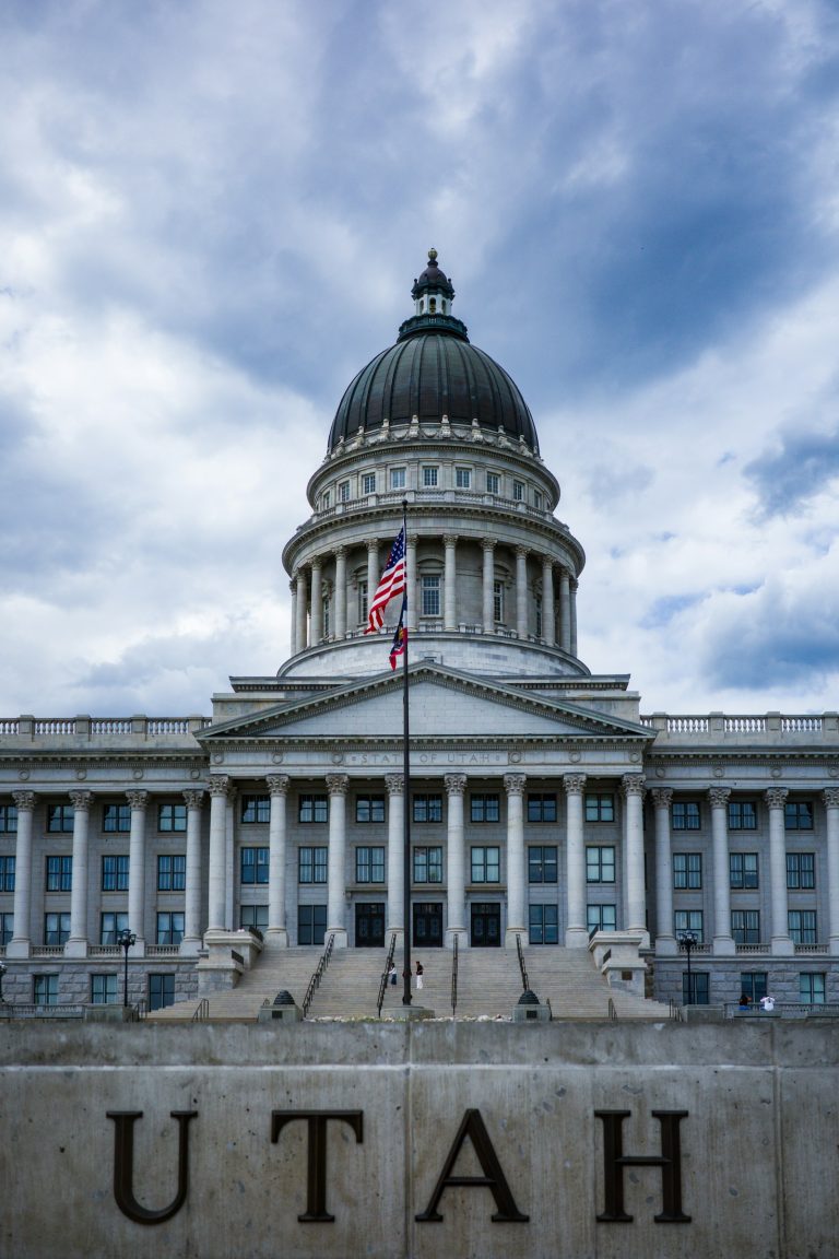 State capitol building representing US cryptocurrency legislation
