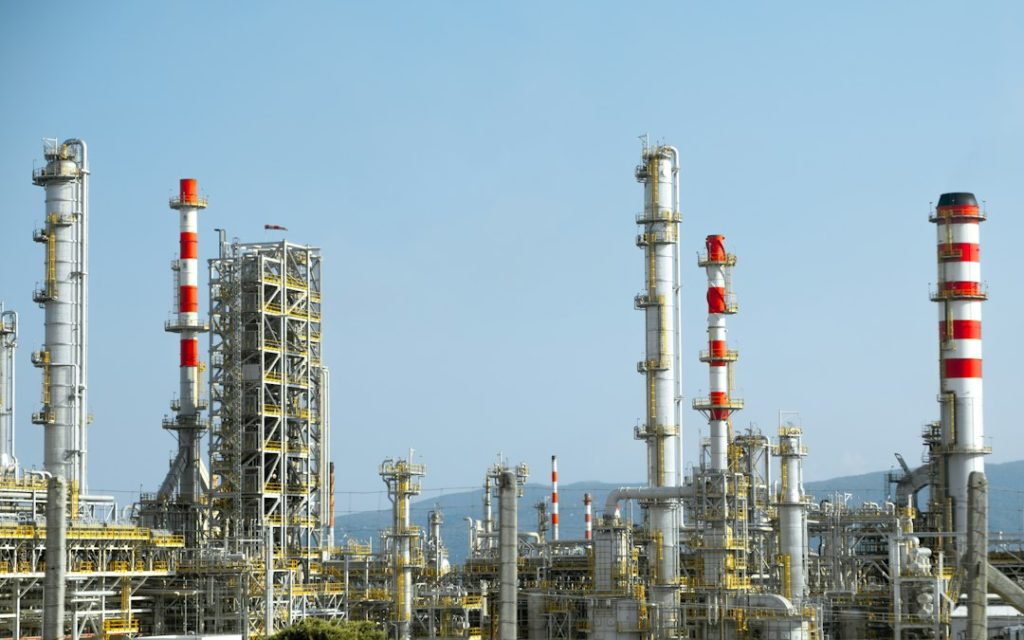 Industrial oil refinery for ESPO crude market coverage